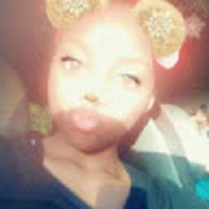 Meet your Posher, Marisa